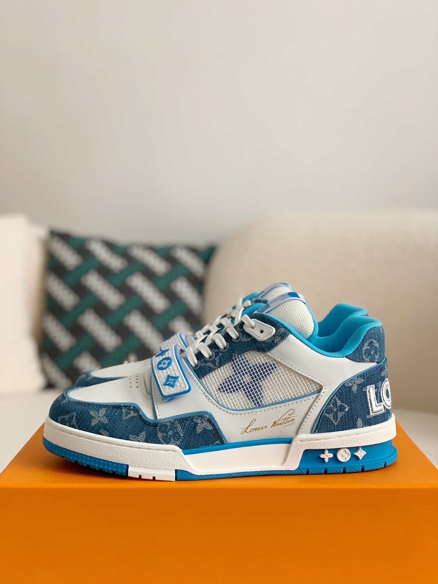 「#3」LOUIS VUITTON TRAINER Sneakers