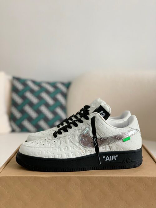 「#21」LOUIS VUITTON X NIKE AIR FORCE 1 SNEAKER