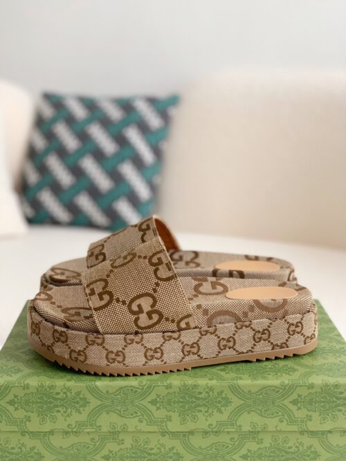 「#93」Gucci Ladies Slippers