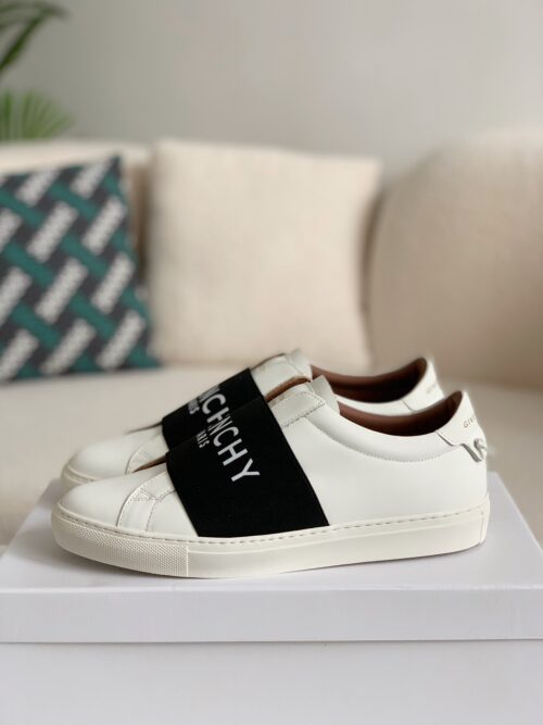 「#142」Givenchy Urban Street Sneakers