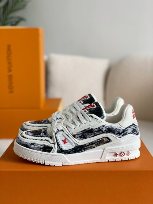 「#144」LOUIS VUITTON TRAINER Sneakers