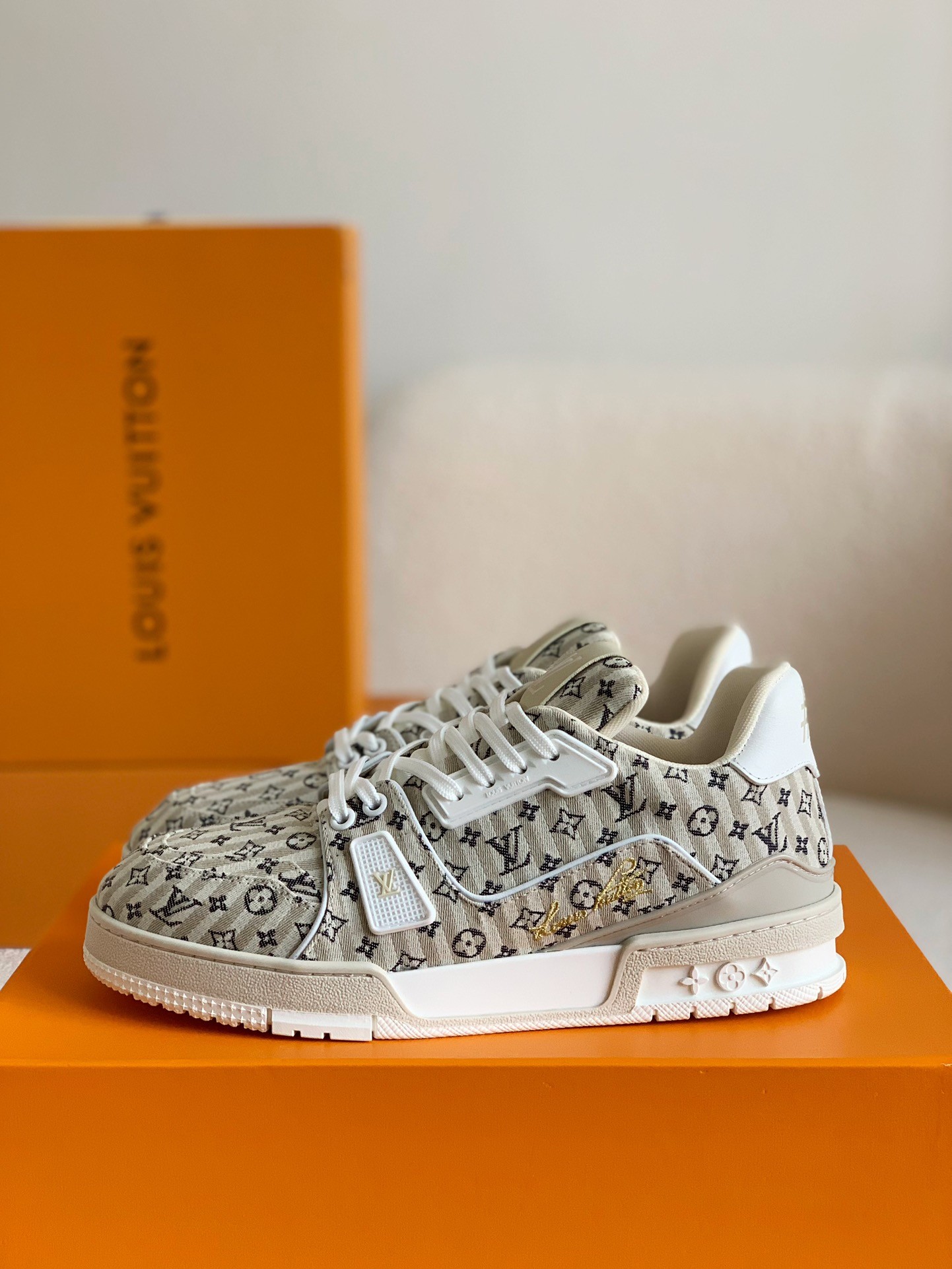 「#81」LOUIS VUITTON TRAINER SNEAKERS