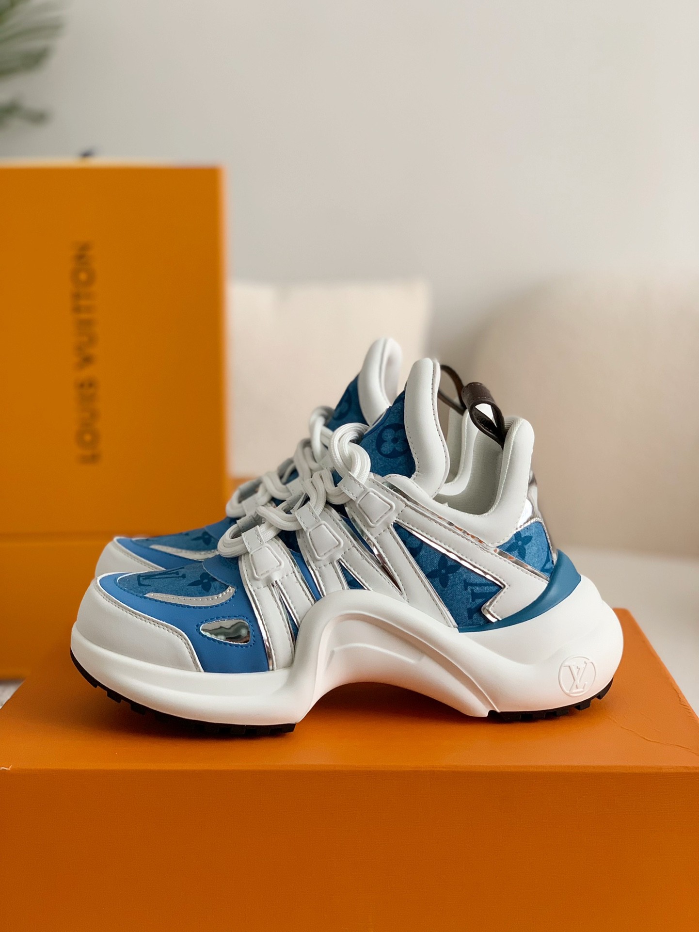 「#252」Louis Vuitton Archlight Sneaker