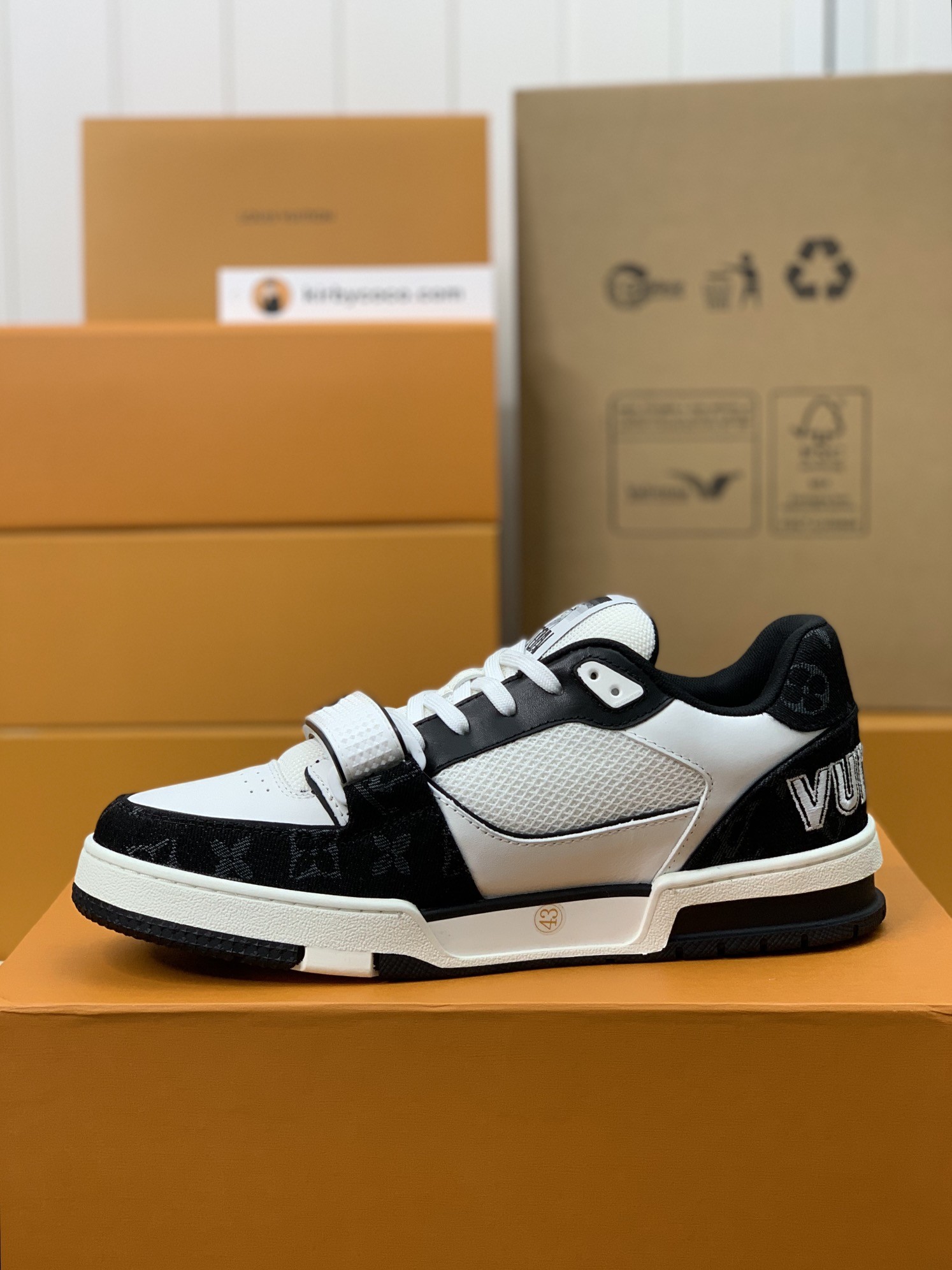 「#302」LOUIS VUITTON TRAINER Sneakers - 图片 4