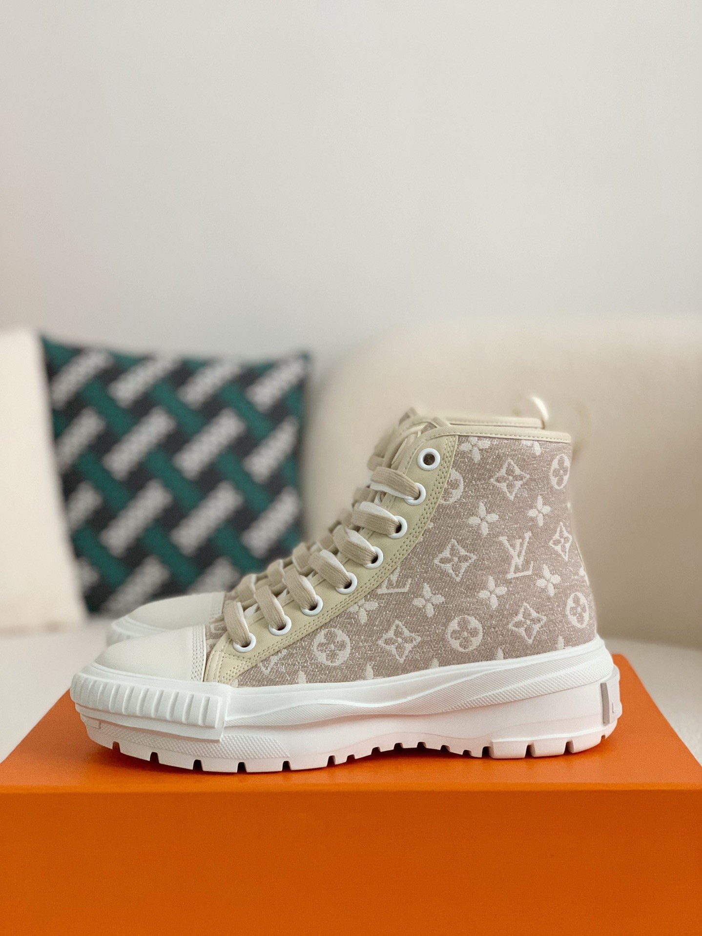 「#535」Louis Vuitton Squad Women's flat bottomed boots