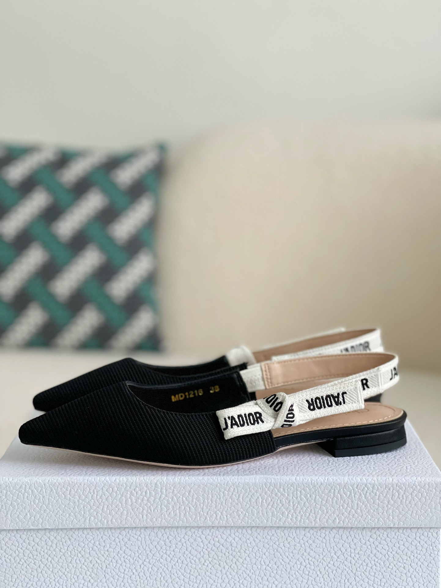 「#561」DIOR Sandals