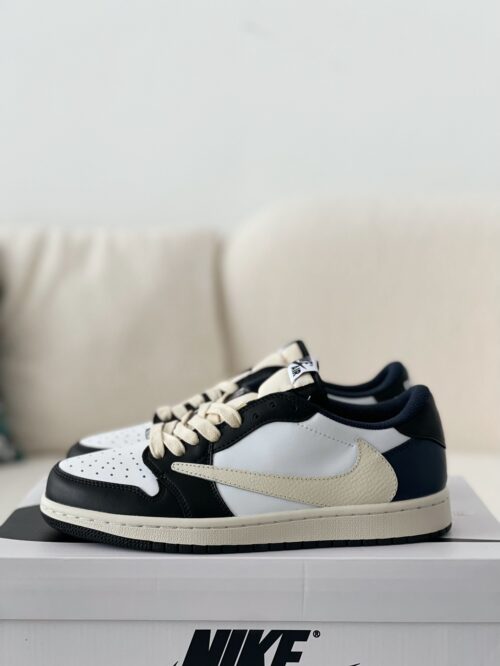 「#574」Travis Scott × Nike Dunk SB Low Sneakers