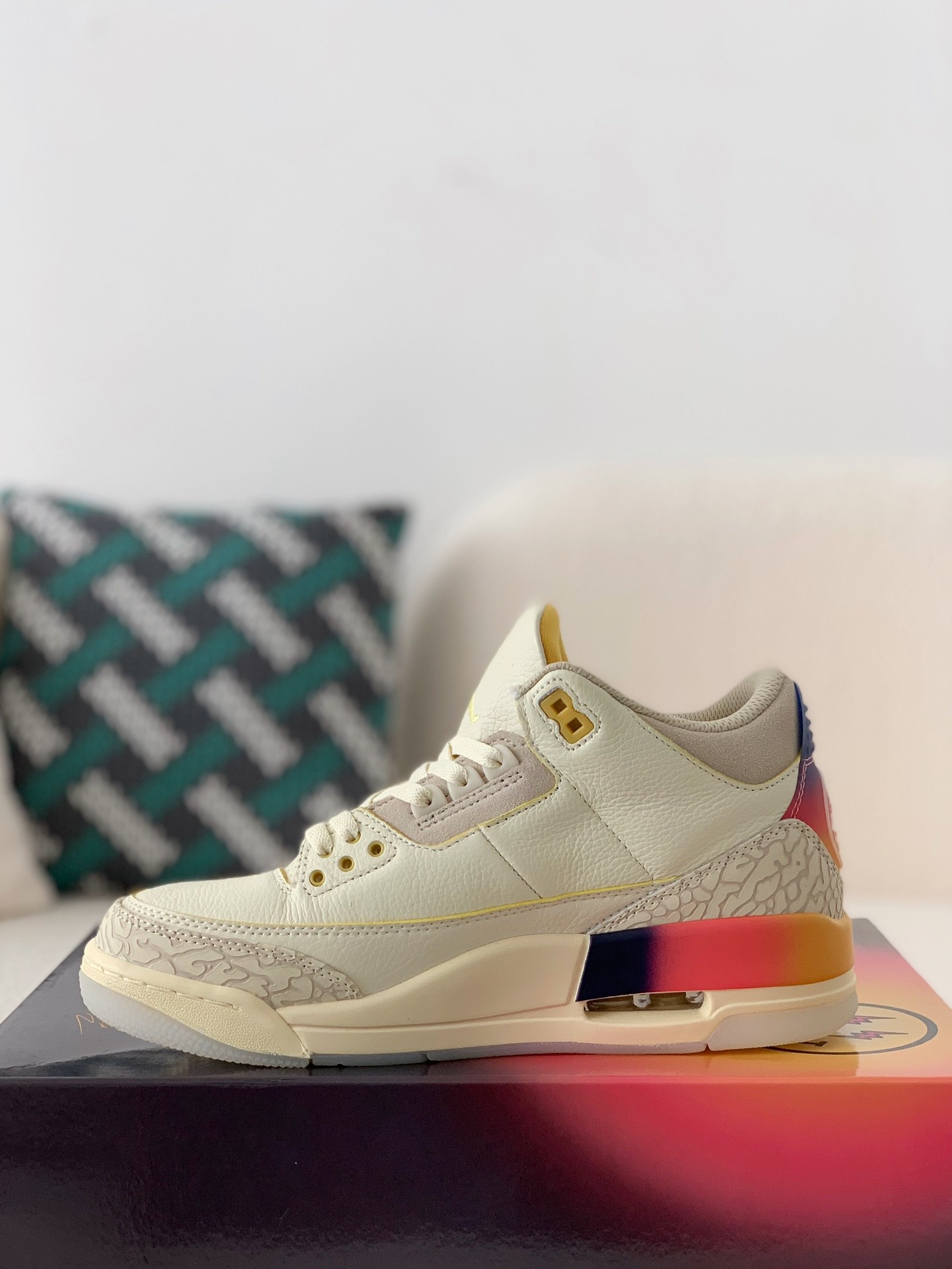 「#636」J Balvin × Jordan Air Jordan 3 Retro SP "Medellín Sunset" - 图片 4