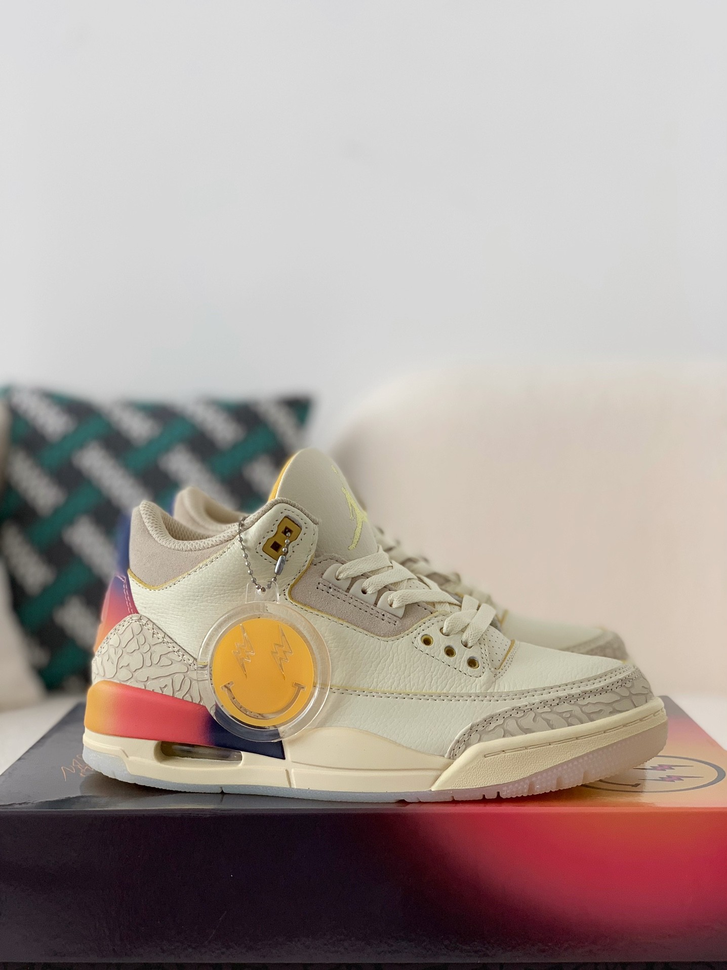 「#636」J Balvin × Jordan Air Jordan 3 Retro SP "Medellín Sunset" - 图片 2