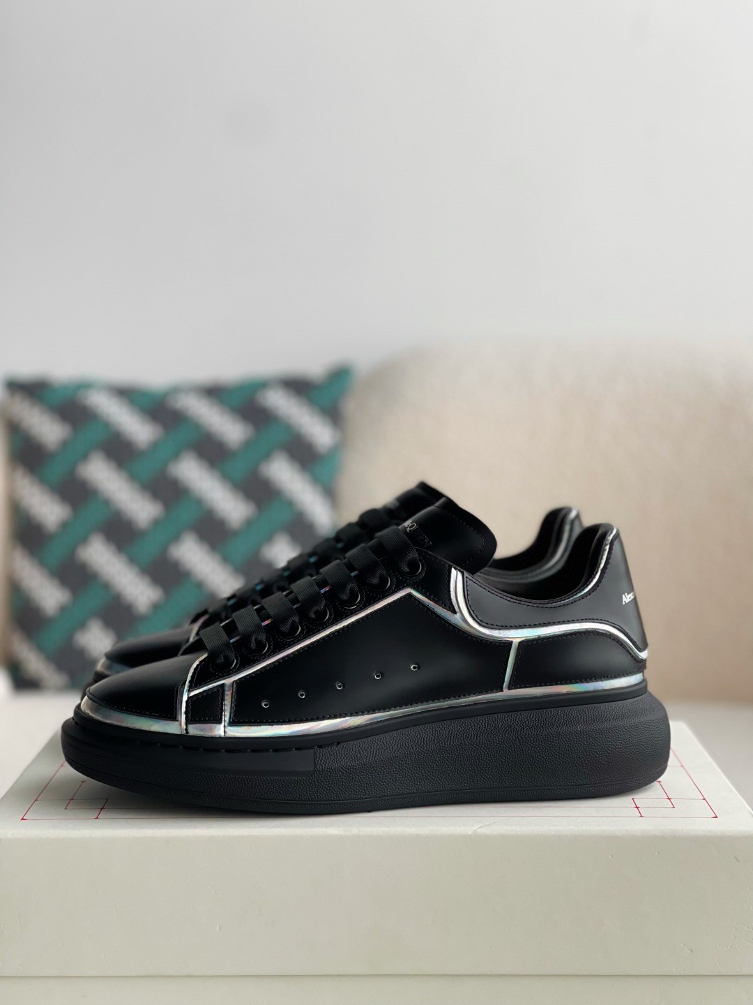 「#894」Alexander McQueen versatile Sneakers