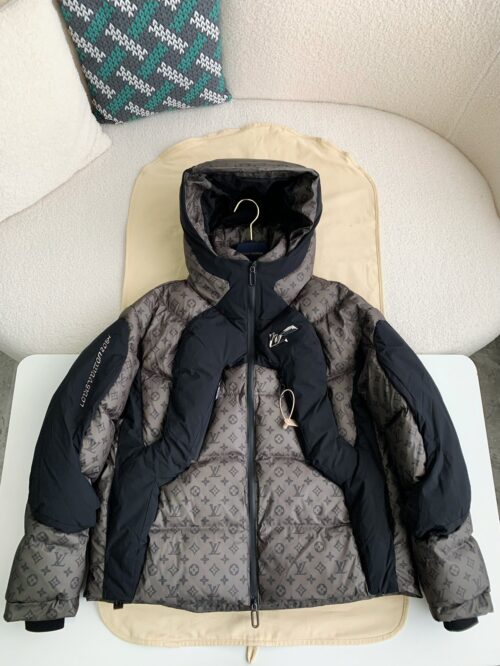 「#951」LOUIS VUITTON LOGO Down Jacket