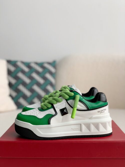 「#1004」Valentino One Stud Sneakers