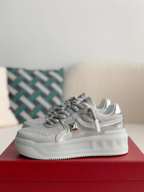 「#1005」Valentino One Stud Sneakers