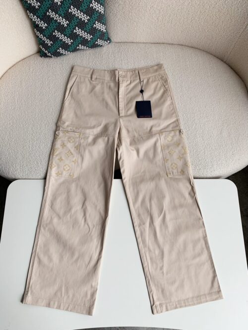 「#1368」Louis Vuitton costumes