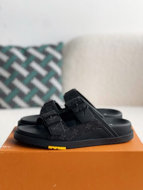 「#1466」LOUIS VUITTON MIAMI MULE