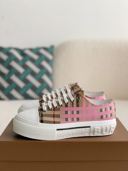 「#1470」Burberry Low cut casual sports shoes