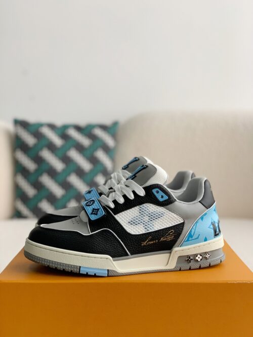 「#1012」LOUIS VUITTON TRAINER Sneakers