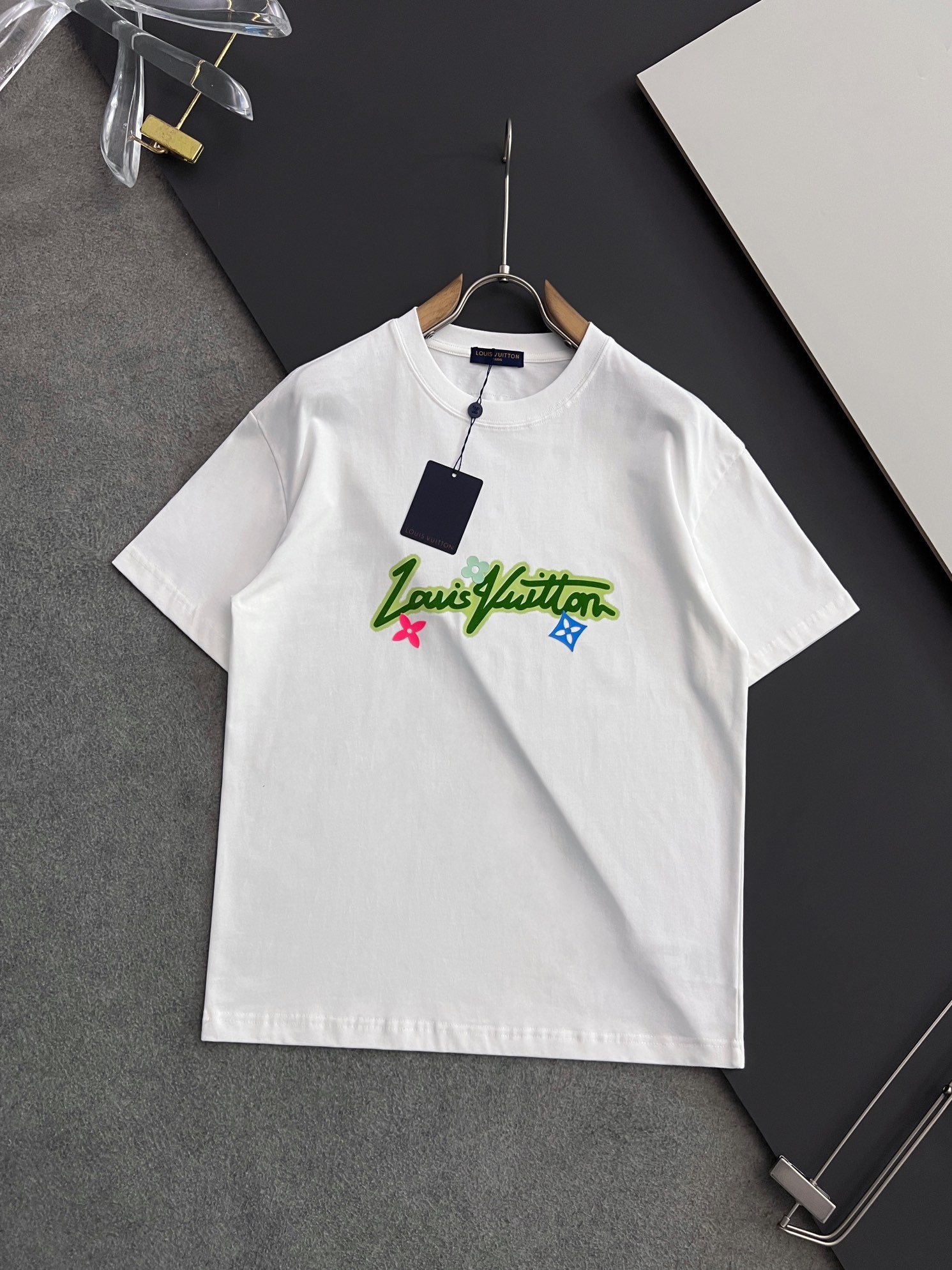 「#1722」Louis Vuitton 24 latest t-shirt