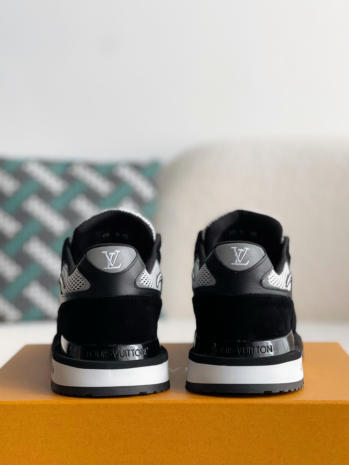 「#1748」LOUIS VUITTON SNEAKERS - 图片 3
