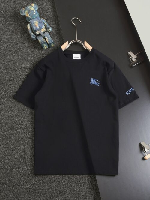 「#1749」Burberry Men’s war horse T-shirt