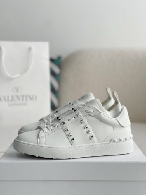 「#1812」Valentino One Stud Sneakers