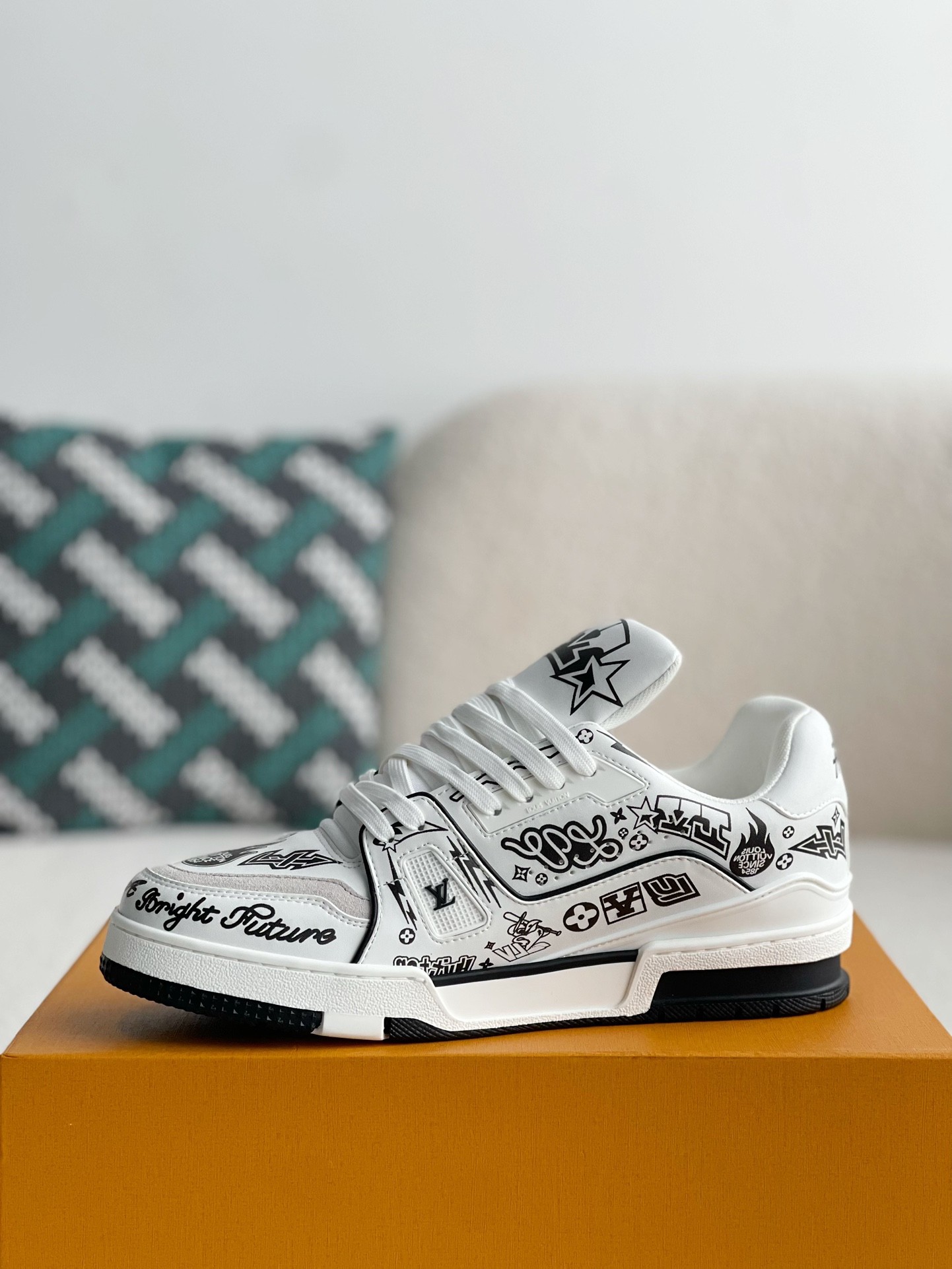 「#1816」LOUIS VUITTON SNEAKERS - 图片 4