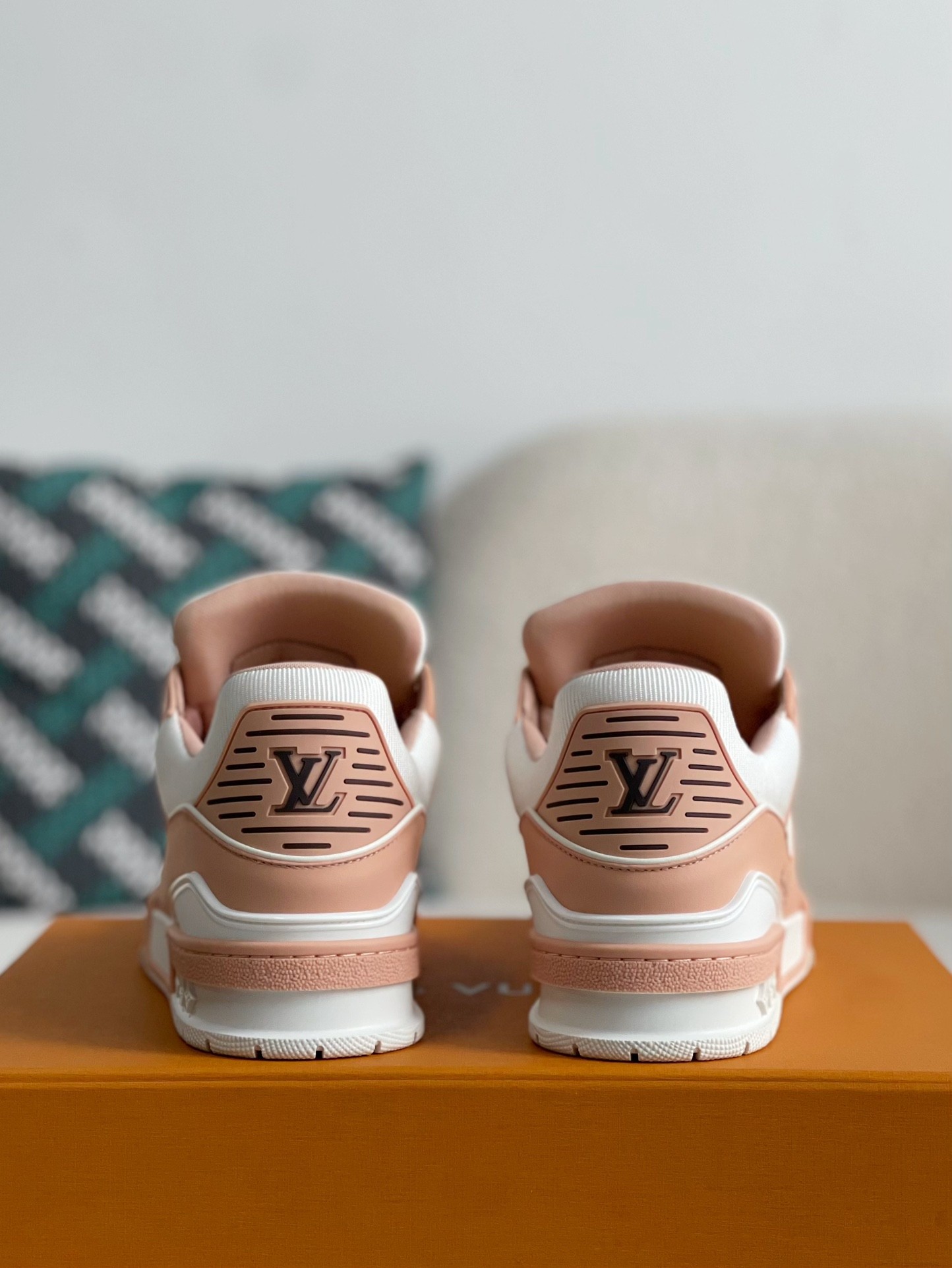「#1844」LOUIS VUITTON SNEAKERS - 图片 3