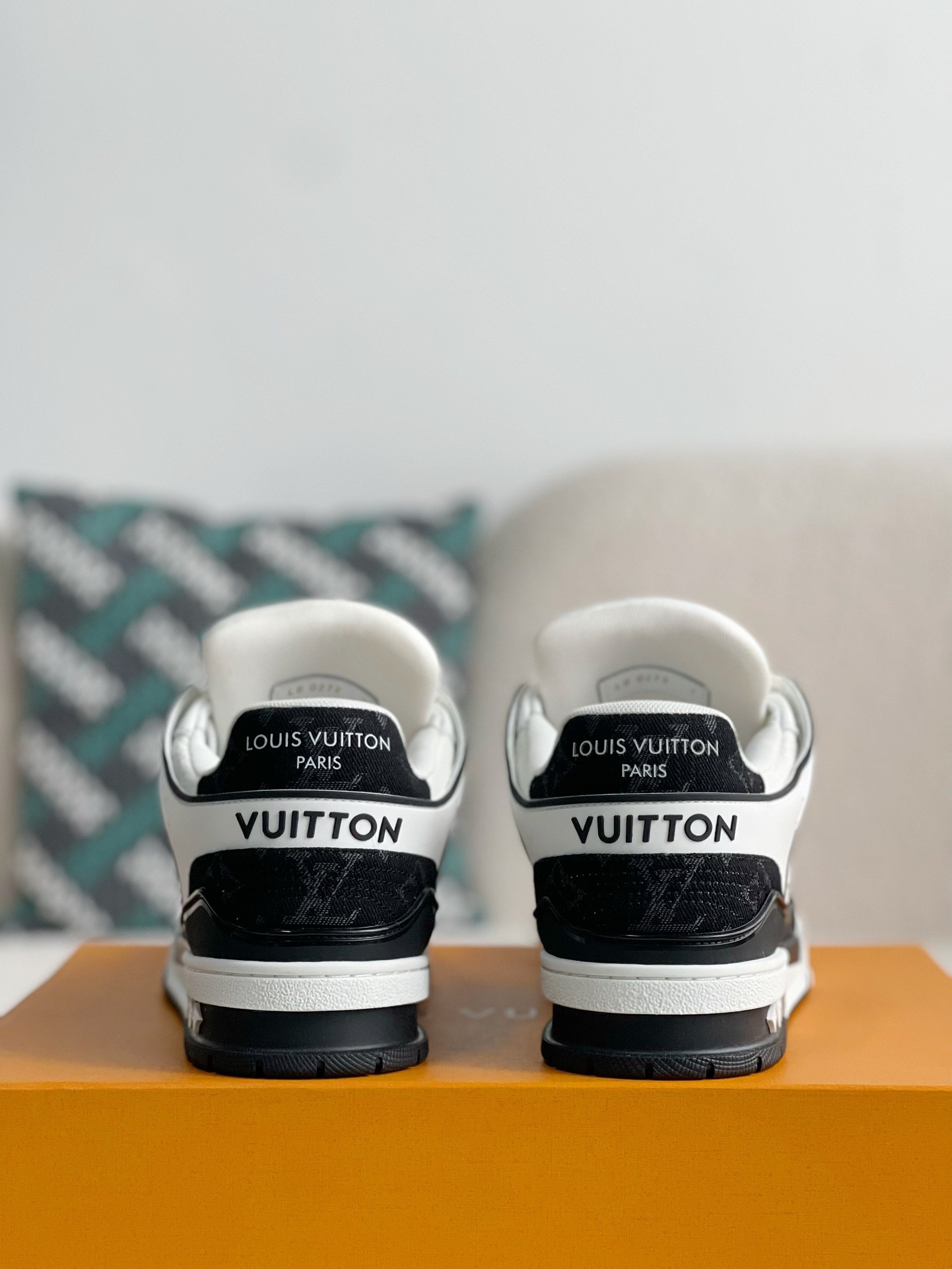 「#1900」LOUIS VUITTON SNEAKERS - 图片 3