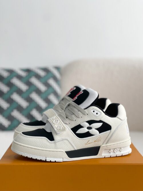 「#2044」LOUIS VUITTON SNEAKERS