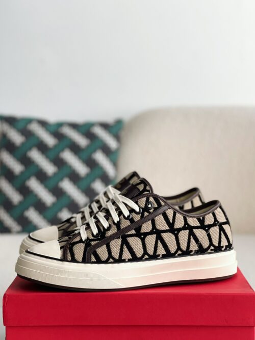 「#2075」Valentino Sneakers
