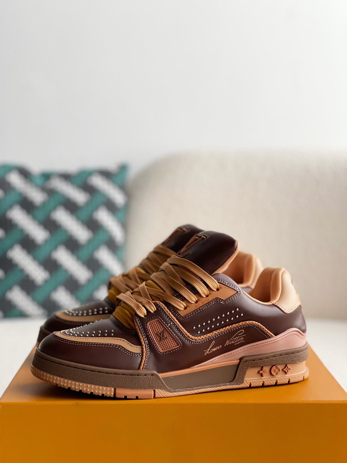 「#2162」LOUIS VUITTON SNEAKERS
