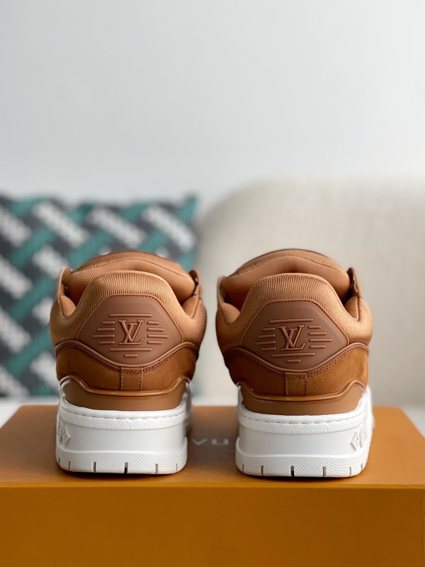 「#2197」 LOUIS VUITTON TRAINER SNEAKERS - 图片 3