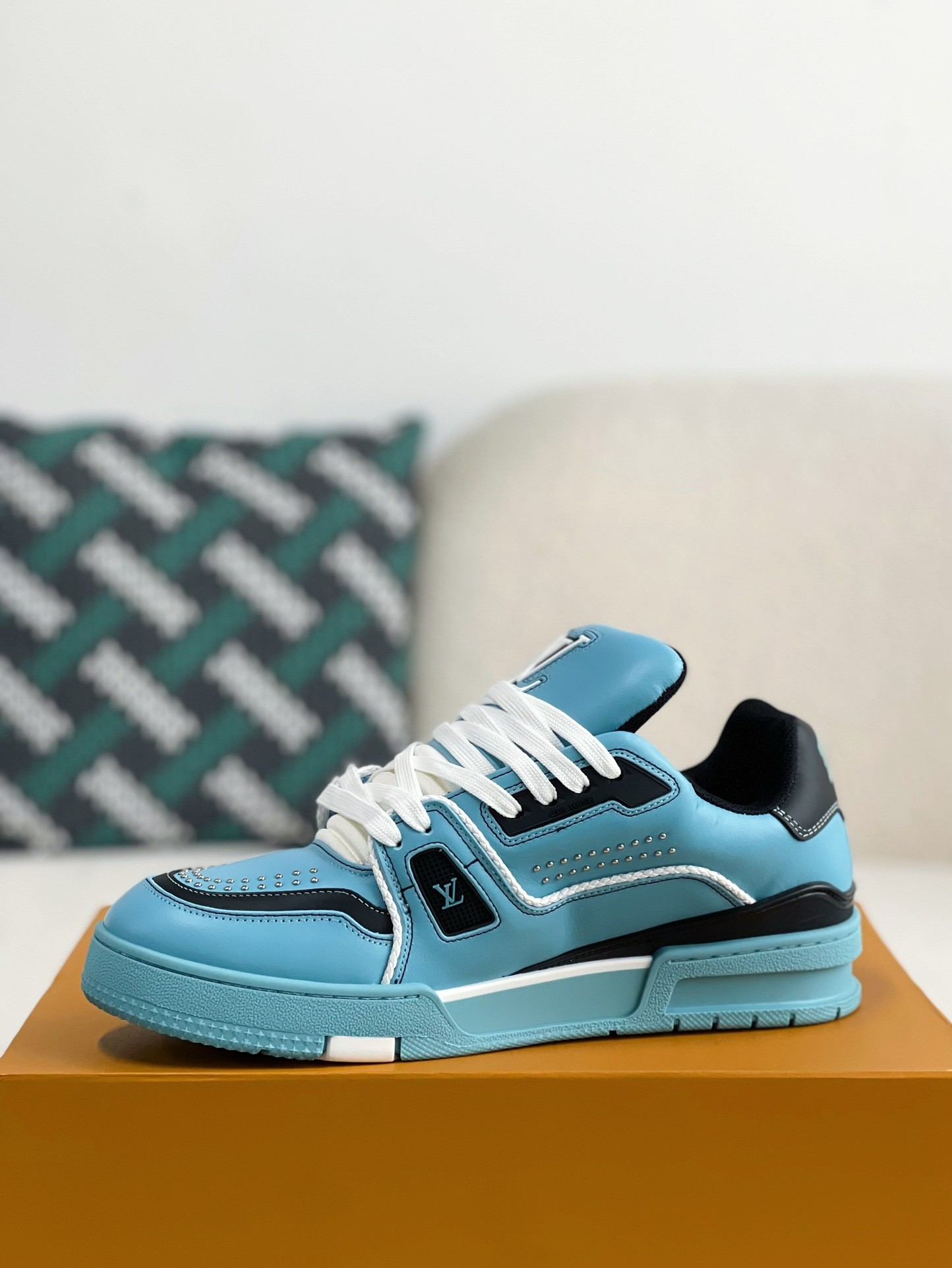 「#2200」LOUIS VUITTON SNEAKERS - 图片 4