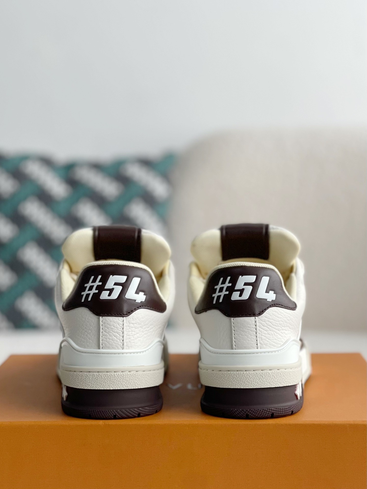 「#2242」LOUIS VUITTON SNEAKERS - 图片 3