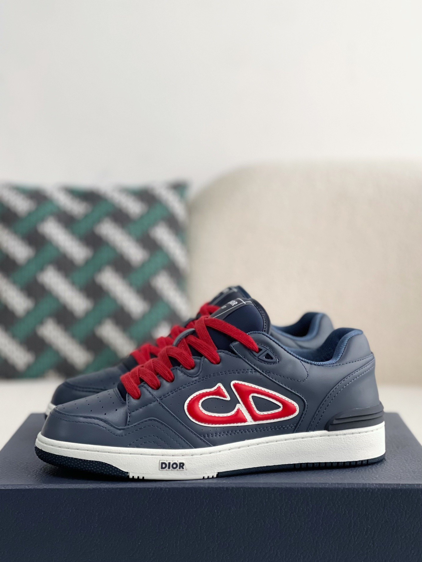 「#2400」Dior B57 Sneakers