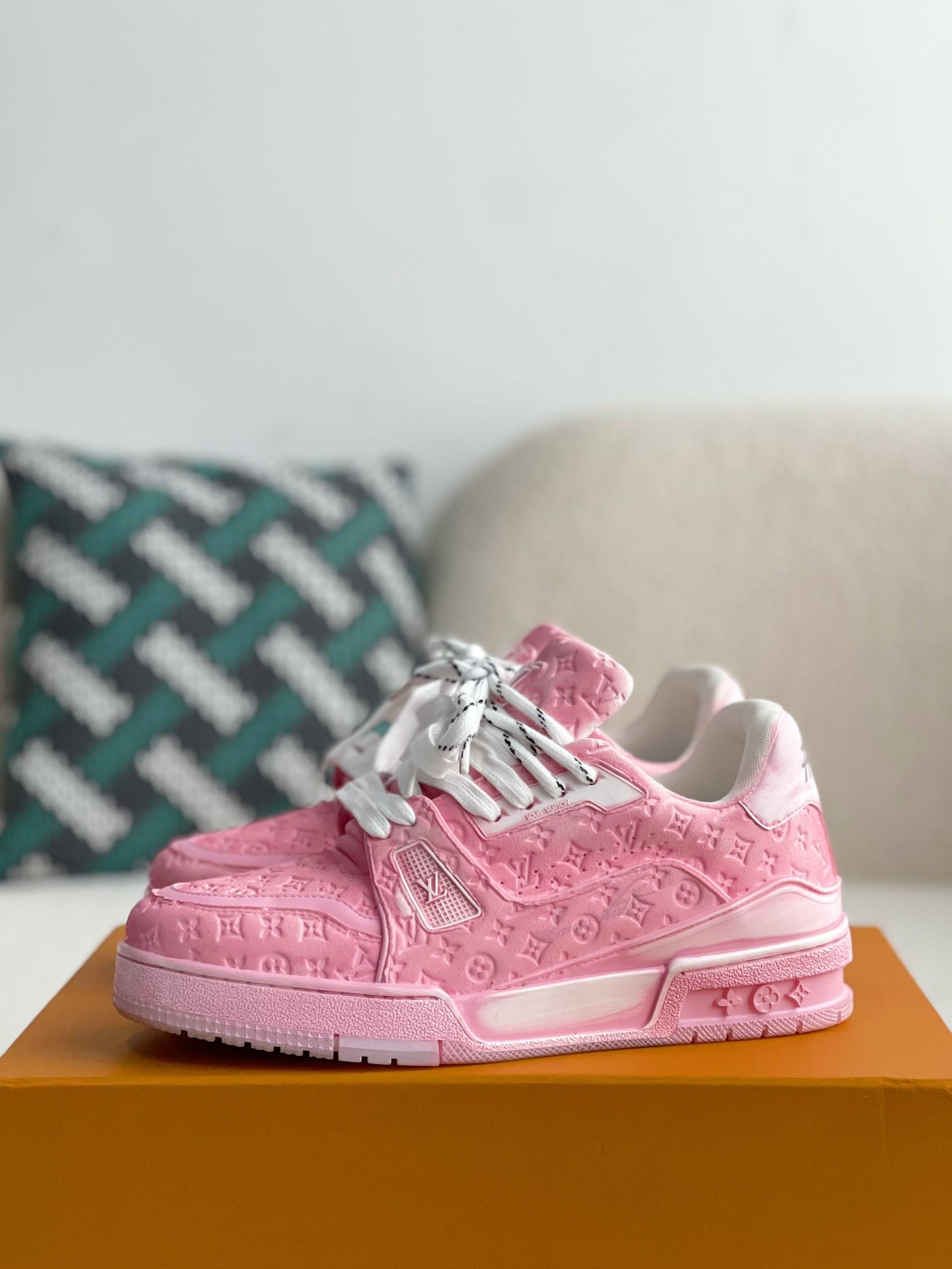 「#2416」 LOUIS VUITTON TRAINER SNEAKERS
