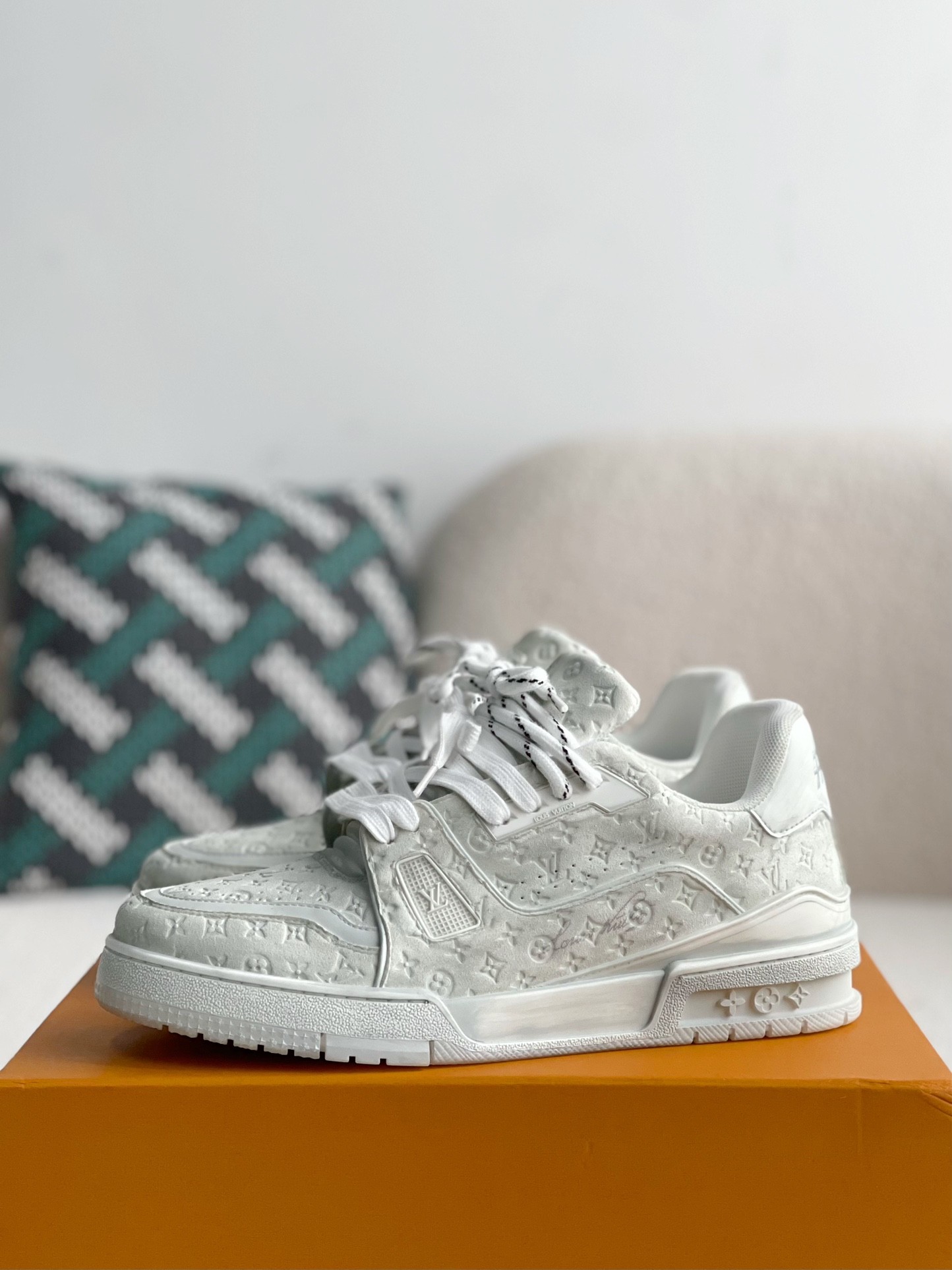 「#2417」 LOUIS VUITTON TRAINER SNEAKERS