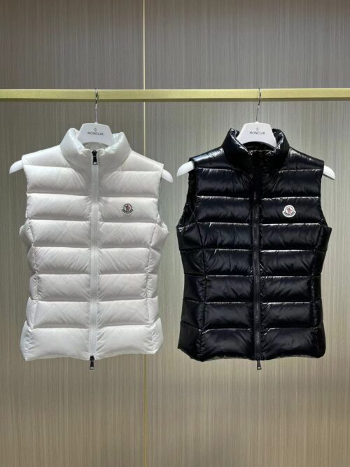 「#2439」Moncler down vest