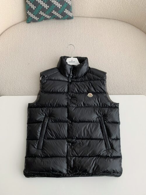 「#2493」Moncler down stand collar vest