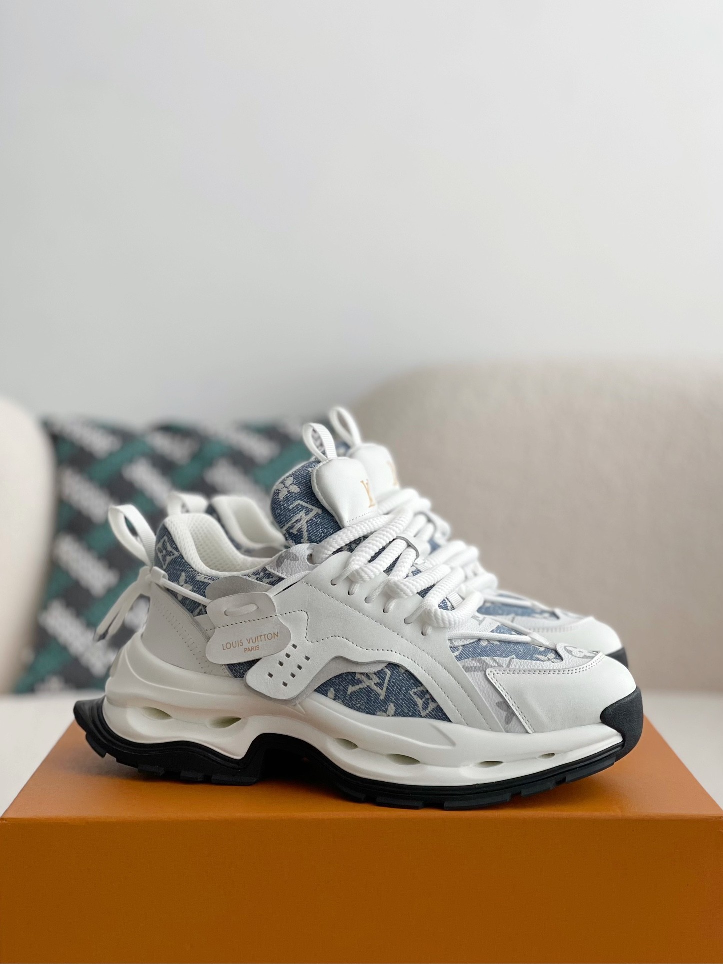 「#2522」LOUIS VUITTON CASUAL SNEAKERS - 图片 2