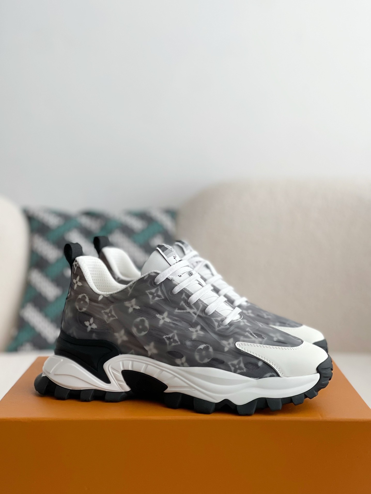 「#2524」LOUIS VUITTON CASUAL SNEAKERS - 图片 2