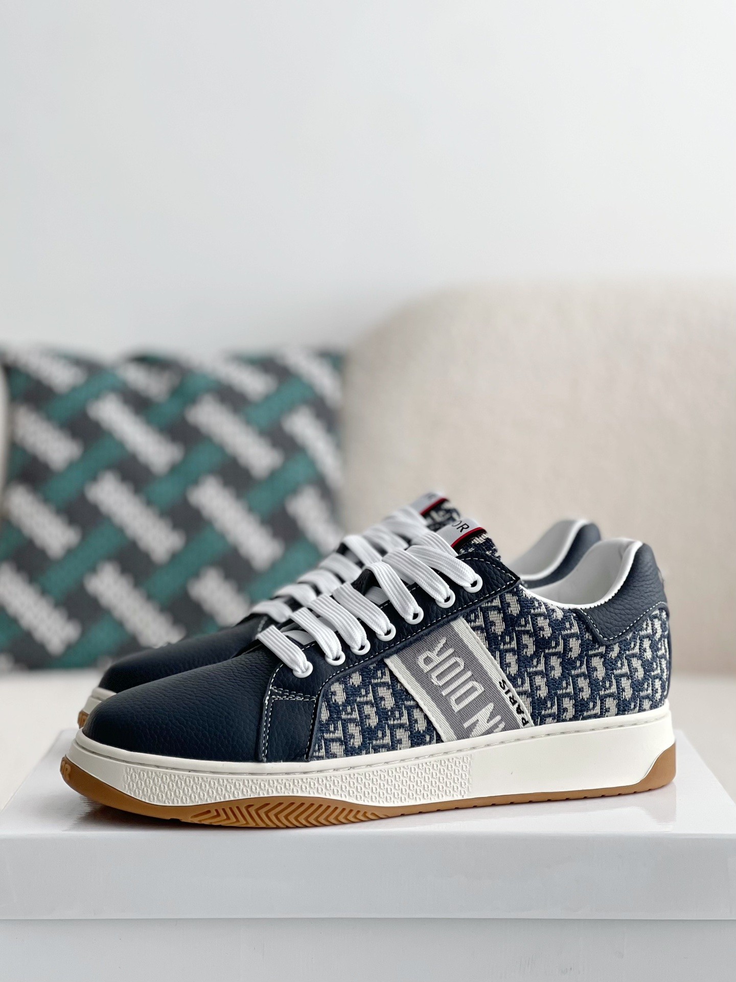 「#2525」Dior Sneakers