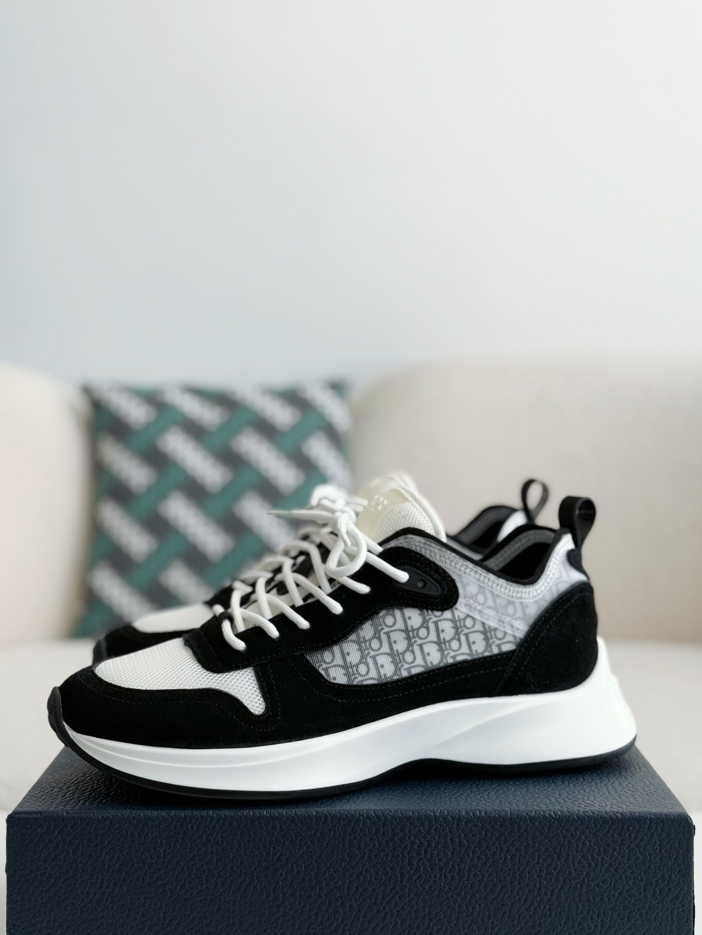 「#2546」Dior B25 Sneakers