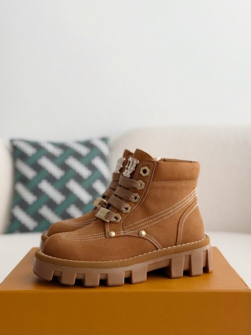 「#2556」LOUIS VUITTON Round toe lace-up boots