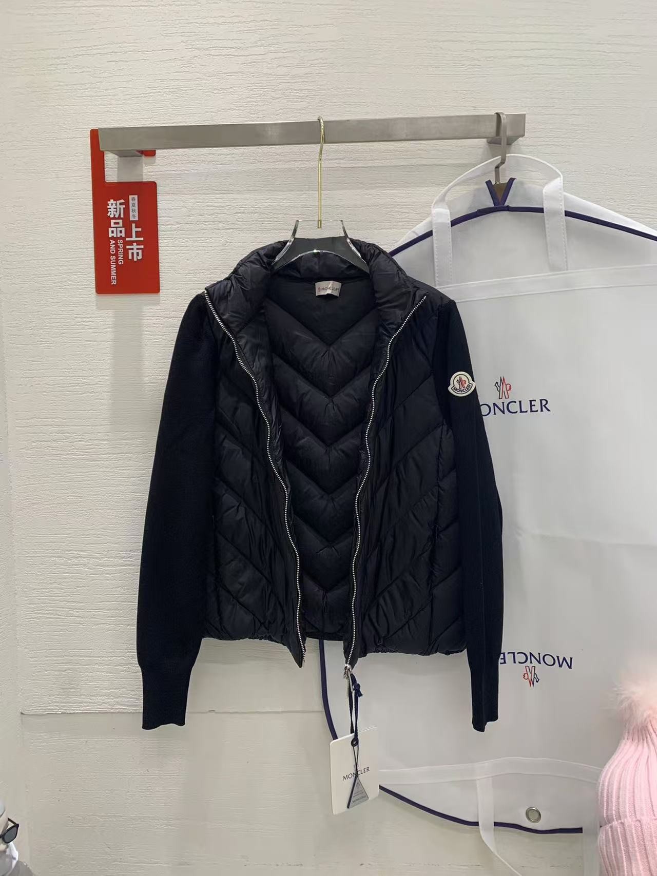「#2708」Moncler new women's V-pattern stitching knitted sleeves stand collar down jacket - 图片 3