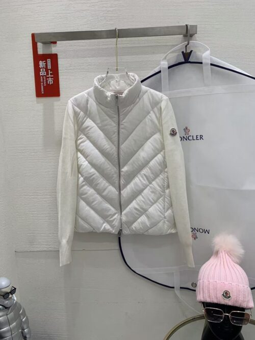 「#2709」Moncler new women's V-pattern stitching knitted sleeves stand collar down jacket