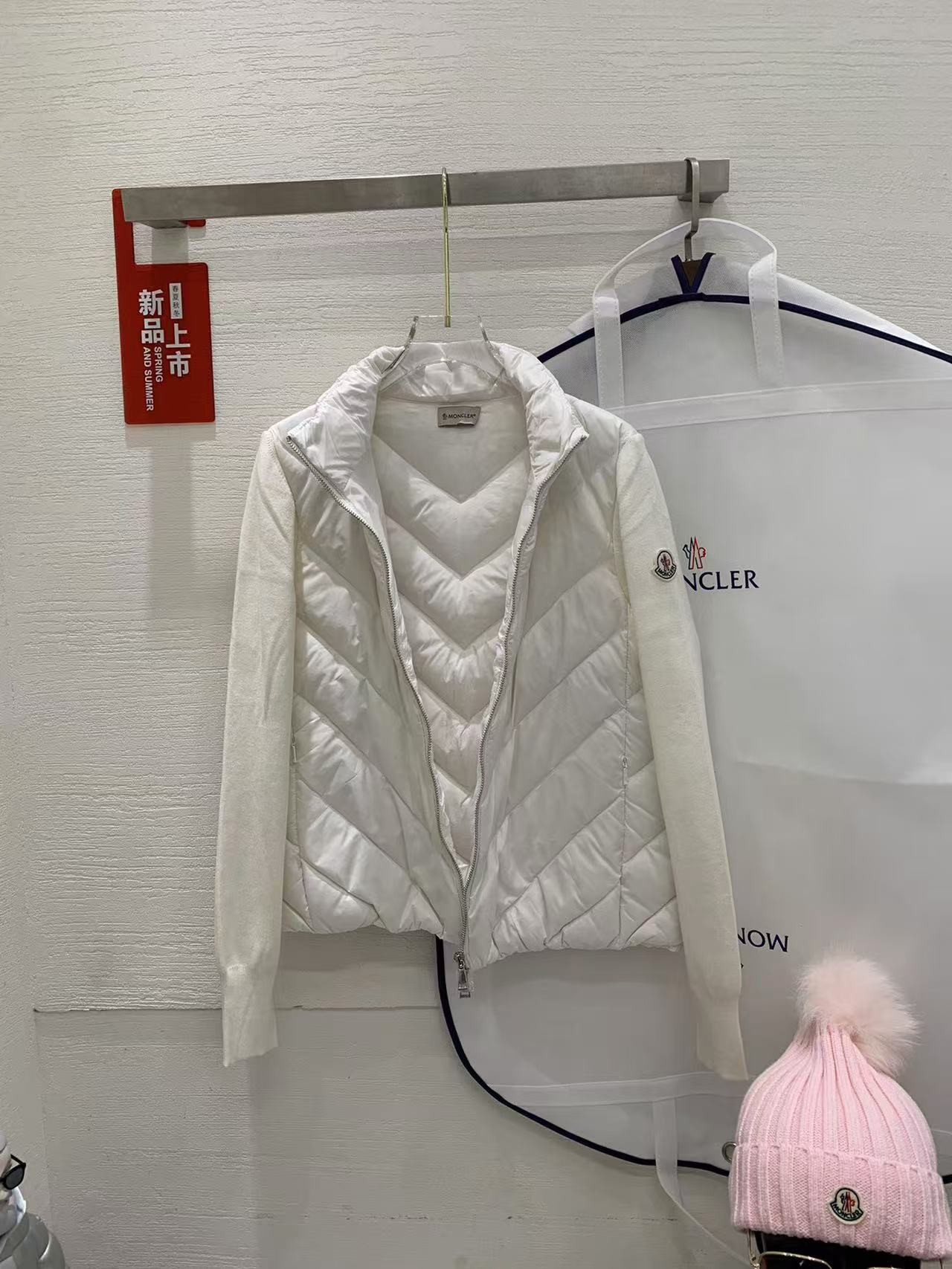 「#2709」Moncler new women's V-pattern stitching knitted sleeves stand collar down jacket - 图片 3
