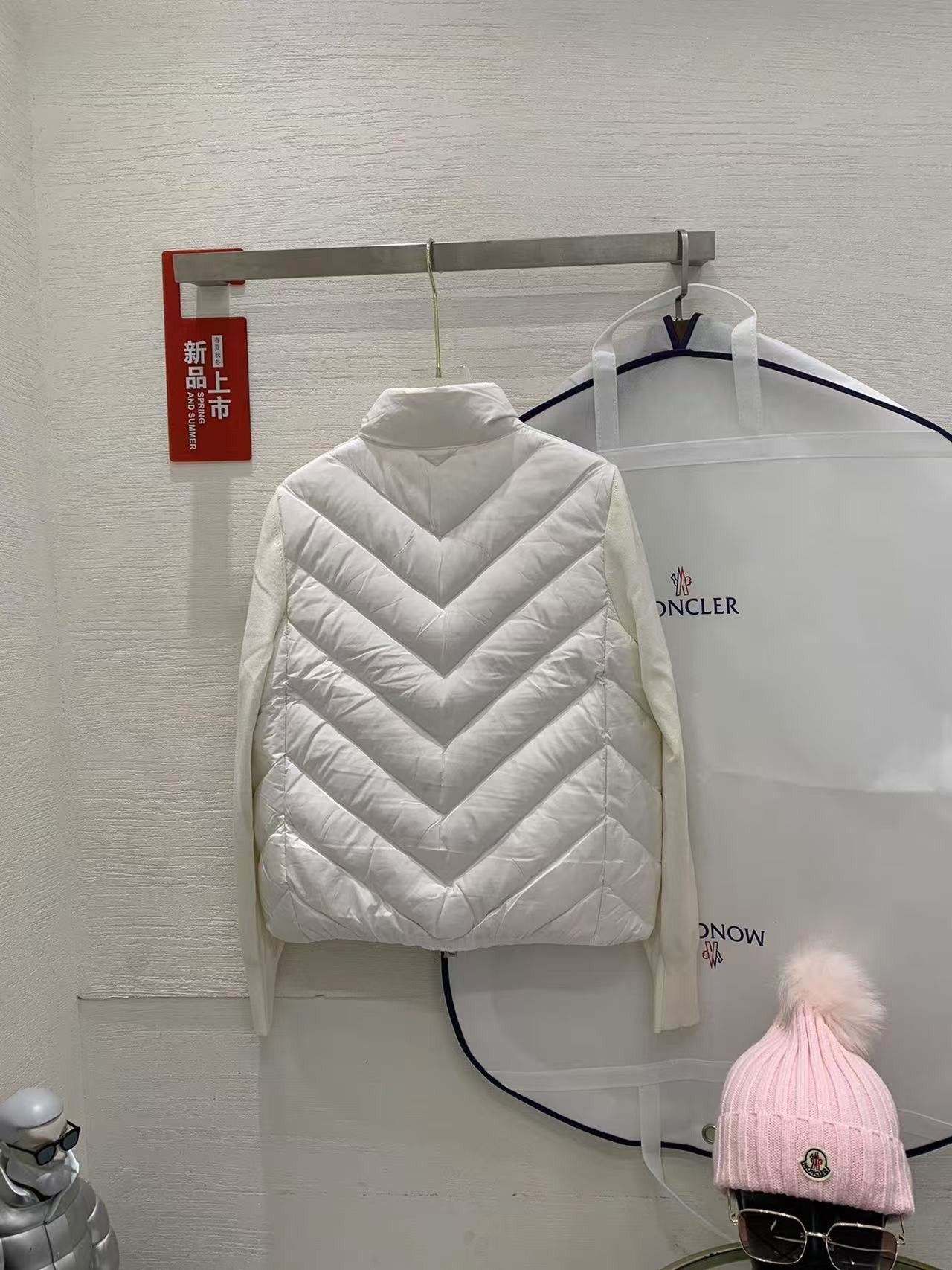 「#2709」Moncler new women's V-pattern stitching knitted sleeves stand collar down jacket - 图片 2