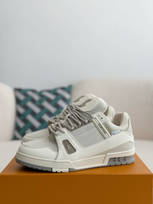 「#2746」 LOUIS VUITTON TRAINER SNEAKERS
