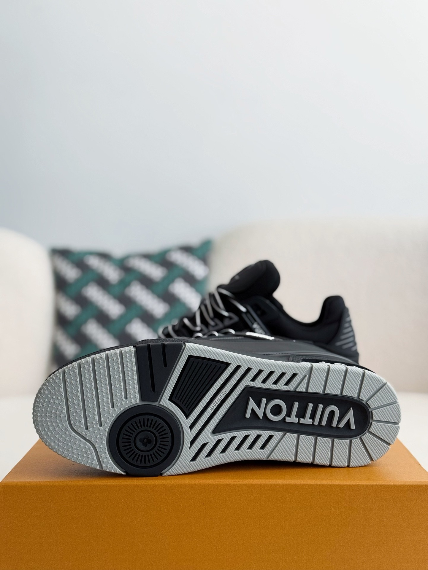「#2747」 LOUIS VUITTON TRAINER SNEAKERS - 图片 5